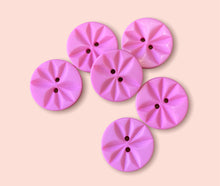 Load image into Gallery viewer, Pretty Pink Buttons, 30mm
