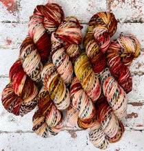 Load image into Gallery viewer, Superwash Zebra DK/Light Worsted Yarn Wool, 100g/3.5oz, Piano Wire
