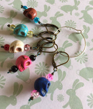 Load image into Gallery viewer, Set of 5 Skulls Stitch Markers
