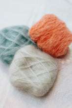 Load image into Gallery viewer, Pom Pom Quarterly, Issue 40:  Spring 2022
