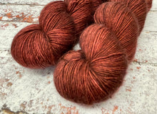 Load image into Gallery viewer, Superwash Merino Single Ply Fingering Yarn, 100g/3.5oz, Dragon’s Eyes
