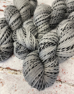 Superwash Zebra 4 Ply Fingering Yarn, 100g/3.5oz, Fade to Grey