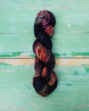 Load image into Gallery viewer, Superwash Merino DK/Light Worsted Yarn Wool, 100g/3.5oz, Eccentric Orbit

