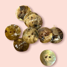 Load image into Gallery viewer, Light Gold Mother of Pearl Shell Buttons, 20mm
