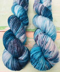 Superwash Merino Nylon Titanium Sock Yarn, 100g/3.5oz, Ship of Fools