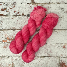 Load image into Gallery viewer, Superwash Merino Single Ply Fingering Yarn, 100g/3.5oz, Hot Mess
