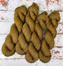 Load image into Gallery viewer, Yak 4 Ply Fingering Yarn, 100g/3.5oz, Gold Rush
