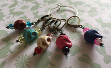 Load image into Gallery viewer, Set of 5 Skulls Stitch Markers

