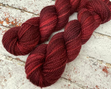 Load image into Gallery viewer, Superwash Bluefaced Leicester Aran/Worsted Yarn Wool, 100g/3.5oz, Judas

