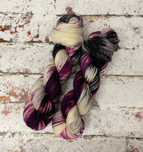 Load image into Gallery viewer, Superwash Merino Single Ply Fingering Yarn, 100g/3.5oz, Storm in a Teacup
