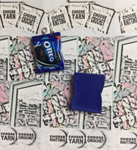 Load image into Gallery viewer, Cookie Charm Progress Keeper Stitch Marker
