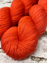 Load image into Gallery viewer, Superwash BFL Nylon Ultimate Sock Yarn, 100g/3.5oz, Dips for Dinner
