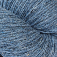Load image into Gallery viewer, Studio Donegal Darnie 4 ply wool yarn
