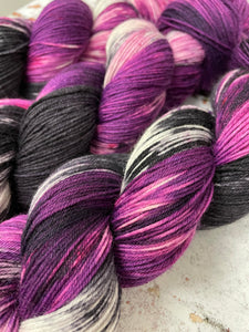 Superwash BFL Nylon Ultimate Sock Yarn, 100g/3.5oz, Storm in a Teacup