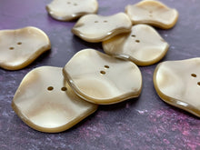 Load image into Gallery viewer, Vintage French Amber Opalescent Buttons, 35mm
