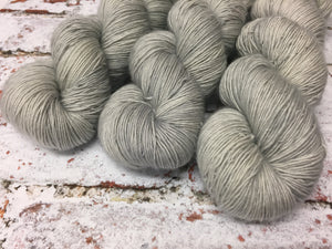 Superwash Merino Single Ply Fingering Yarn, 100g/3.5oz, Misty Day