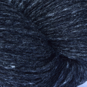 Studio Donegal Darnie 4 ply wool yarn