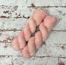 Load image into Gallery viewer, Superwash Merino Single Ply Fingering Yarn, 100g/3.5oz, Daddy’s Girl
