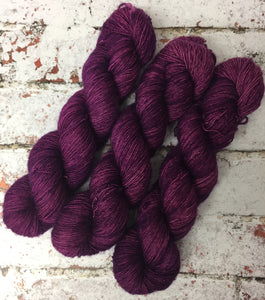 Superwash Merino Single Ply Fingering Yarn, 100g/3.5oz, Candy Perfume