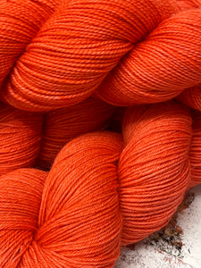 Superwash Merino Nylon Titanium Sock Yarn, 100g/3.5oz, Dips for Dinner