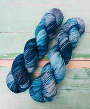 Load image into Gallery viewer, Superwash Merino Nylon Titanium Sock Yarn, 100g/3.5oz, Ship of Fools
