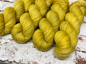 Superwash Merino DK/Light Worsted Yarn Wool, 100g/3.5oz, Chicken Licken