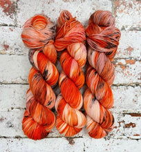 Load image into Gallery viewer, Dye to order - Zebra 4 Ply

