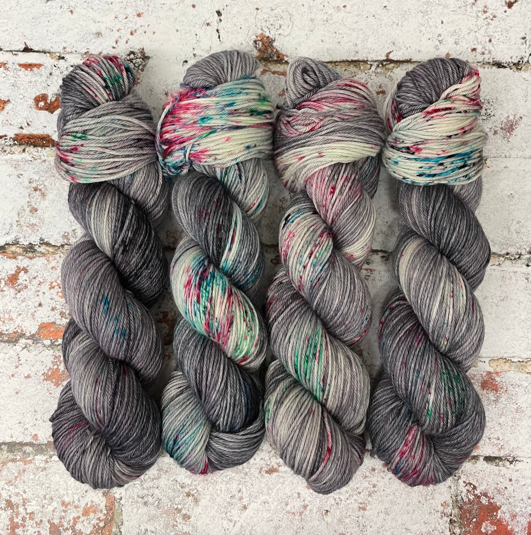 Superwash Sport/5 Ply Yarn Wool, 100g/3.5oz, High School Reunion