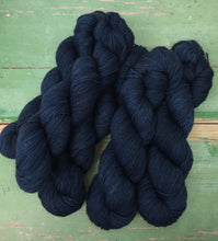 Load image into Gallery viewer, Superwash BFL Nylon Ultimate Sock Yarn, 100g/3.5oz, Alice
