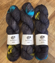 Load image into Gallery viewer, Dye to order - Titanium Sock
