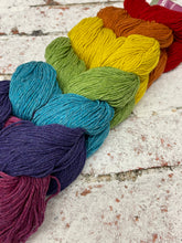Load image into Gallery viewer, Kinross 4 Ply Rainbow Mini Skein Hanks, 7x20g
