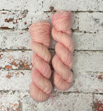 Load image into Gallery viewer, Superwash Merino Single Ply Fingering Yarn, 100g/3.5oz, Daddy’s Girl
