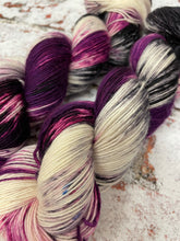 Load image into Gallery viewer, Superwash Merino Single Ply Fingering Yarn, 100g/3.5oz, Storm in a Teacup
