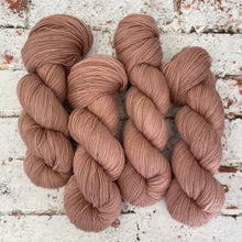 Load image into Gallery viewer, Dye to order - BFL Aran
