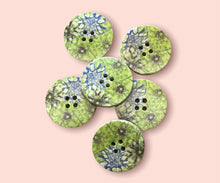 Load image into Gallery viewer, Large Flower Pattern Buttons, 30mm
