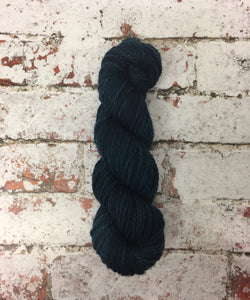 Superwash Bluefaced Leicester Aran/Worsted Yarn Wool, 100g/3.5oz, Malice Through The Looking Glass