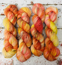 Load image into Gallery viewer, Superwash Merino Nylon Titanium Sock Yarn, 100g/3.5oz, That’s My Peach
