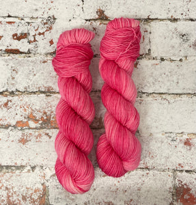 Superwash Sport/5 Ply Yarn Wool, 100g/3.5oz, Hot Mess