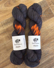Load image into Gallery viewer, Superwash Bluefaced Leicester Nylon Ultimate Sock Yarn, 100g/3.5oz, Mr Magoo
