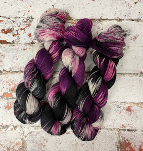 Superwash BFL Nylon Ultimate Sock Yarn, 100g/3.5oz, Storm in a Teacup