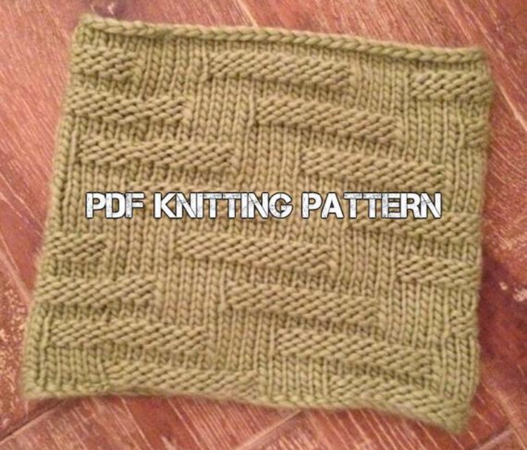 Diagonal Weave Cowl Knitting Pattern